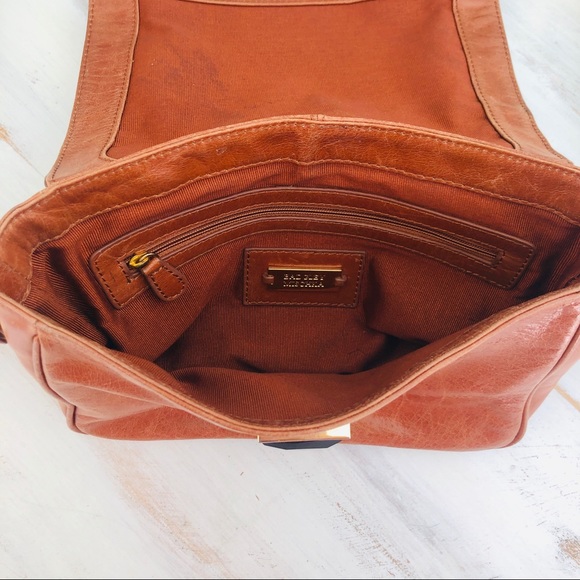 BADGLEY MISCHKA Charlene Crossbody - Picture 5 of 8